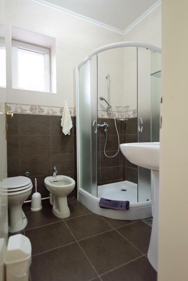 Apartman Vila Milica Kikinda Esterno foto